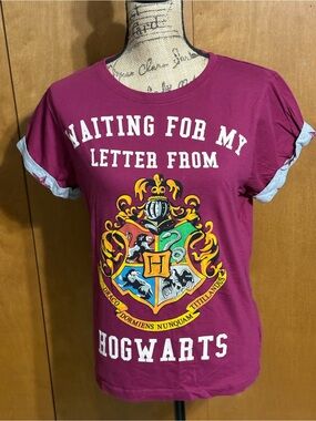 Hogwarts Burgundy 'Waiting For My Letter From Hogwarts' T-Shirt